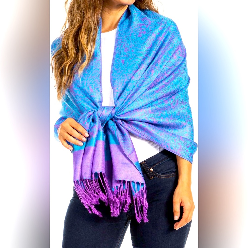 Jacquard Paisley Shawl